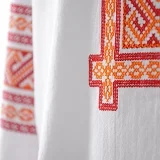 Folklórna košeľa LADISLAV zdobená Čičmianskou výšivkou - detail výšivky