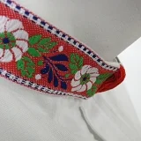 Bavlnená krojová košeľa METOD zdobená madeirou - detail límca
