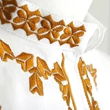 Vyšívané košele ŠTEFAN - detail vyšívania na límci