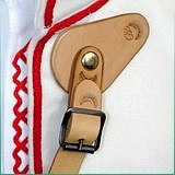 Kožená pracka na krojový kabát - detail pracky